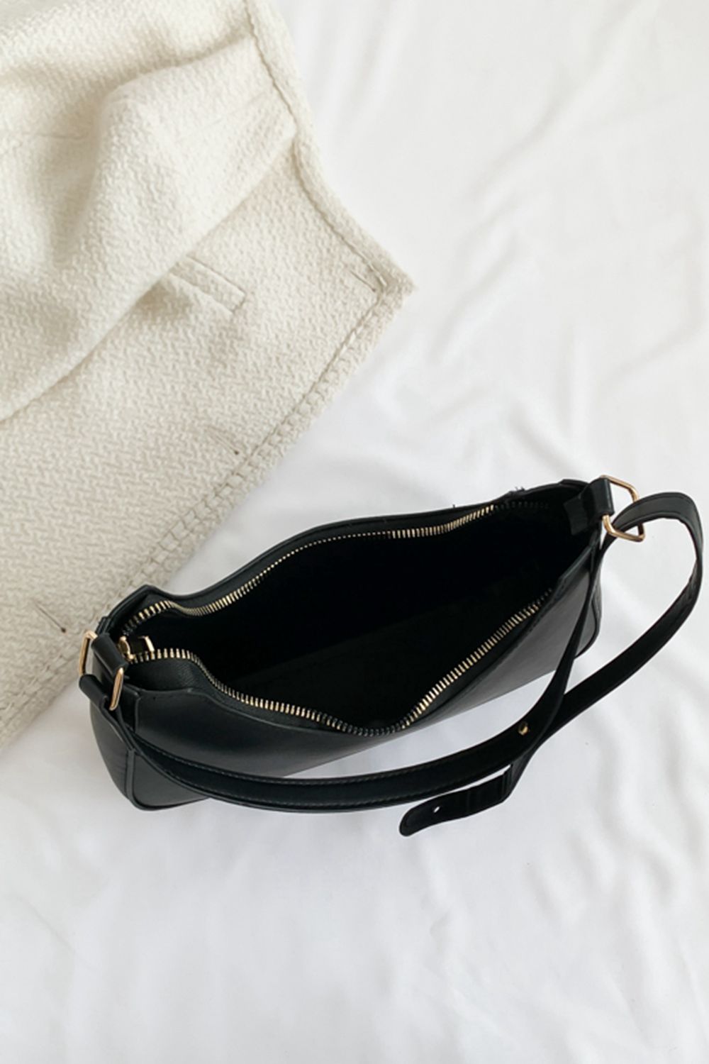 Classic Shoulder Bag