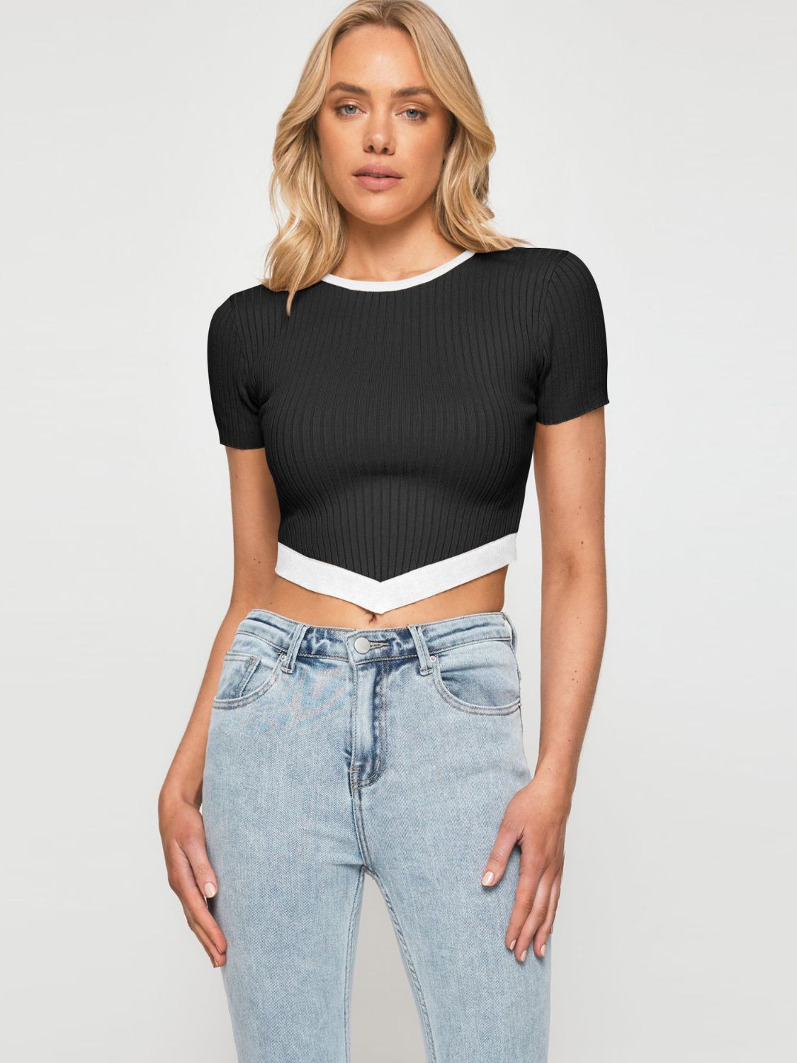 Contrast Pointed Crop Top